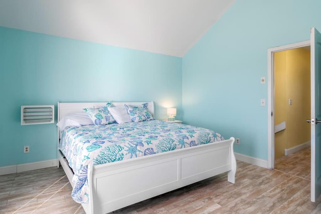 Villa Pool Haven Ocean View Oak Island Exterior foto