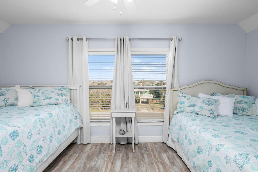 Villa Pool Haven Ocean View Oak Island Exterior foto